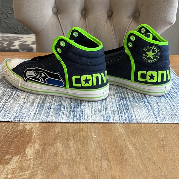 Converse all⭐️star high tops blue and green with Seahawks patch appliqué - Picture 3 of 6
